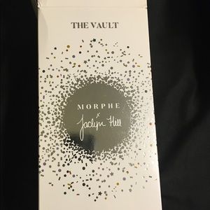 Morphe the vault eyeshadow palette’s (All 4)